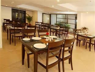 White Lotus Hotel Gurgaon Exterior foto